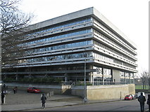NT2572 : Edinburgh University Main Library by M J Richardson