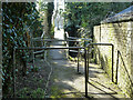 Footbridge on path from Cockfosters Road to Kingwell Road