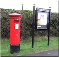 George VI postbox on The Roundhills, Elmesthorpe