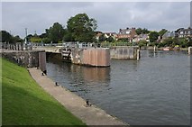 TQ1068 : Sunbury Lock by Philip Halling