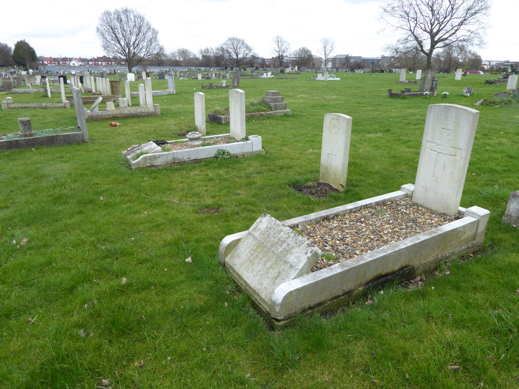 War graves in Streatham Park Cemetery © Marathon :: Geograph Britain ...