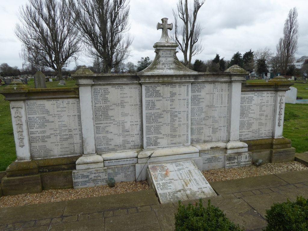 The Artistes Memorial In Streatham Park... © Marathon :: Geograph ...