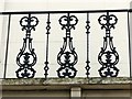 SP3166 : Balcony balustrade, 2 Parade, Royal Leamington Spa by Alan Murray-Rust
