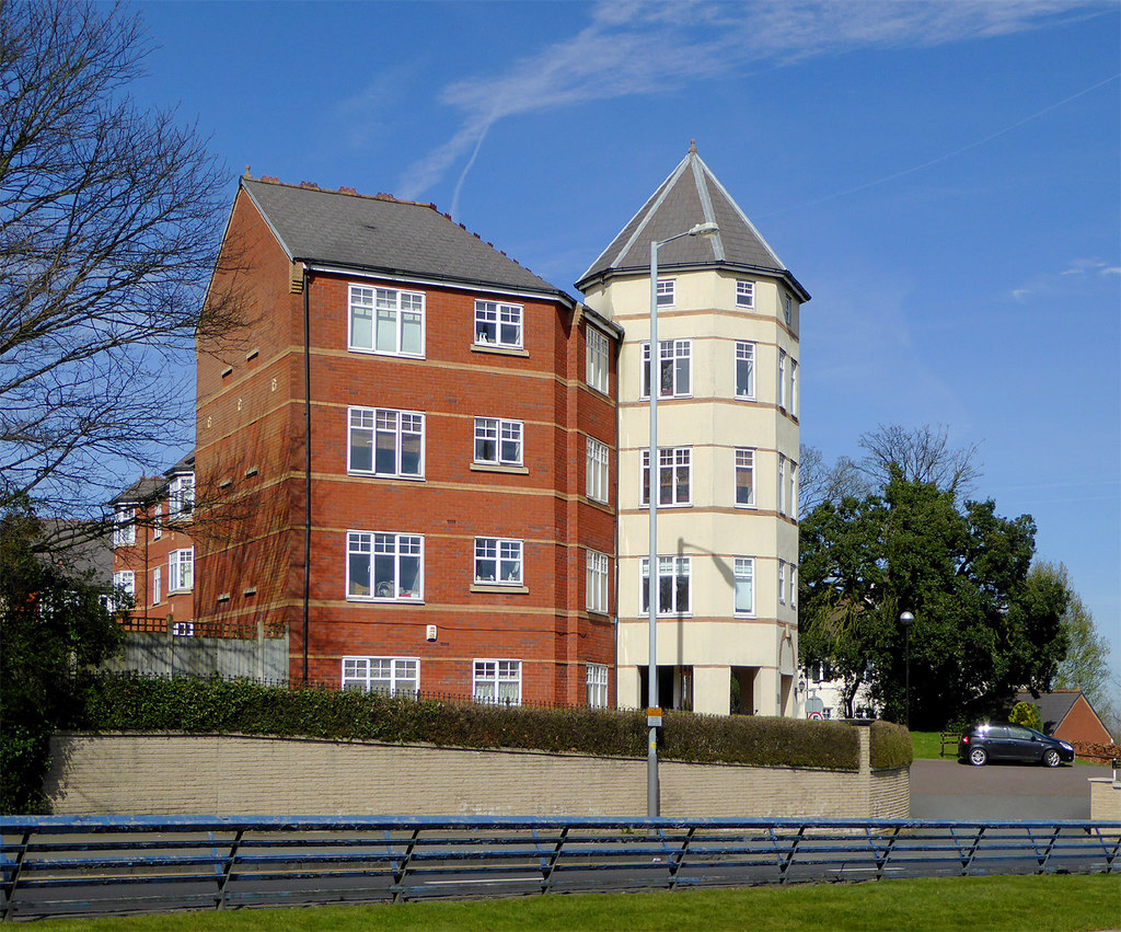 Apartments by Penn Road, Wolverhampton © Roger D Kidd :: Geograph ...