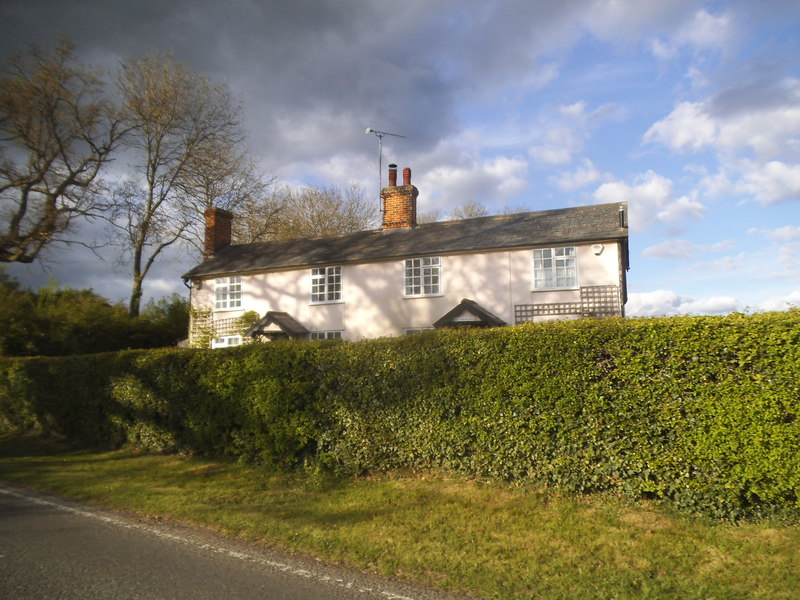 Cottages on Little London Hill © David Howard :: Geograph Britain and ...