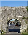 TQ6404 : Pevensey Castle - Anderita Fort - Eastern Gate by Rob Farrow