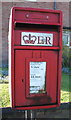 Elizabeth II postbox on Little Clacton Road, Great Holland