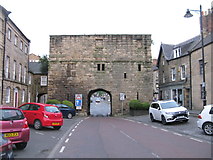 NU1813 : Bondgate Tower, Alnwick by G Laird