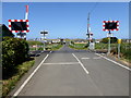 C7835 : Level crossing, Barmouth Road by Kenneth  Allen