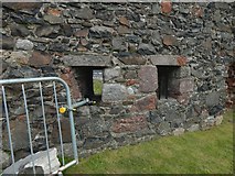 NS4074 : Dumbarton Castle: window of an earlier Magazine by Lairich Rig