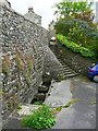 Old well and steps, Well Hill