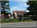 Fifield - House with large Royal Busts