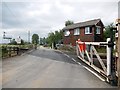 Level crossing at Crabley Creek