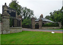 SO5535 : Lodge and gates, Holme Lacy by Stephen Richards