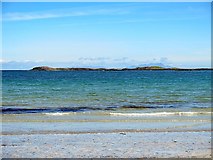 NM0548 : Vaul Bay, Tiree by Andrew Curtis