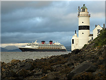 NS2075 : Disney Magic passing Cloch Lighthouse by Thomas Nugent