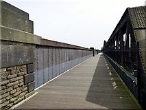 SK8379 : Torksey Viaduct by Graham Hogg