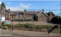 SO6101 : Aylburton Church of England Primary School by Jaggery