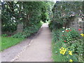 Public Footpath from West Villa Road to Kelcliffe in Guiseley