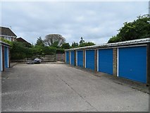 SU5749 : Sunny Mead garages by Mr Ignavy