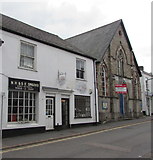 ST1600 : Shoe repairs shop and a hair boutique, New Street, Honiton by Jaggery