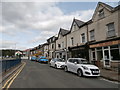 Shops, Maesycwmmer