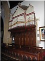 Christ Church, Esher: organ