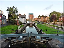 SJ4166 : Lock on Shropshire Union Canal, Chester by Roger Cornfoot
