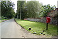 TL9063 : Ipswich Road & Blackthorpe Postbox by Geographer