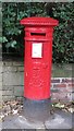 NZ3472 : Edward VII postbox, Marine Avenue by Mike Quinn