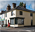 Former corner shop, Boxmoor