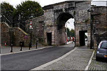 C4316 : Bishop's Gate, Derry City Walls by David Dixon