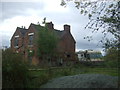 Derelict cottage and camper van, Scounslow Green