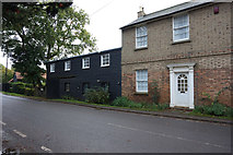 TL1351 : Houses on New Road, Great Barford by Ian S