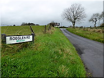 H5572 : Roeglen Road, Bracky by Kenneth  Allen