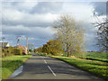 Approaching Lower Honeydon Farm