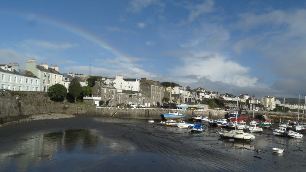 port-st-mary-iom-the-harbour-at-low-colin-park-geograph