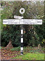 Fingerpost in Wheatley Road, Islip