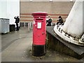 E II R Postbox (BL1 141)