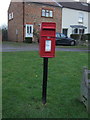 SE3882 : Elizabeth II postbox, Sandhutton by JThomas