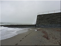 SN5781 : Aberystwyth sea wall and breakwater by Richard Law