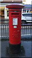 TA2047 : George VI postbox on Newbegin, Hornsea by JThomas