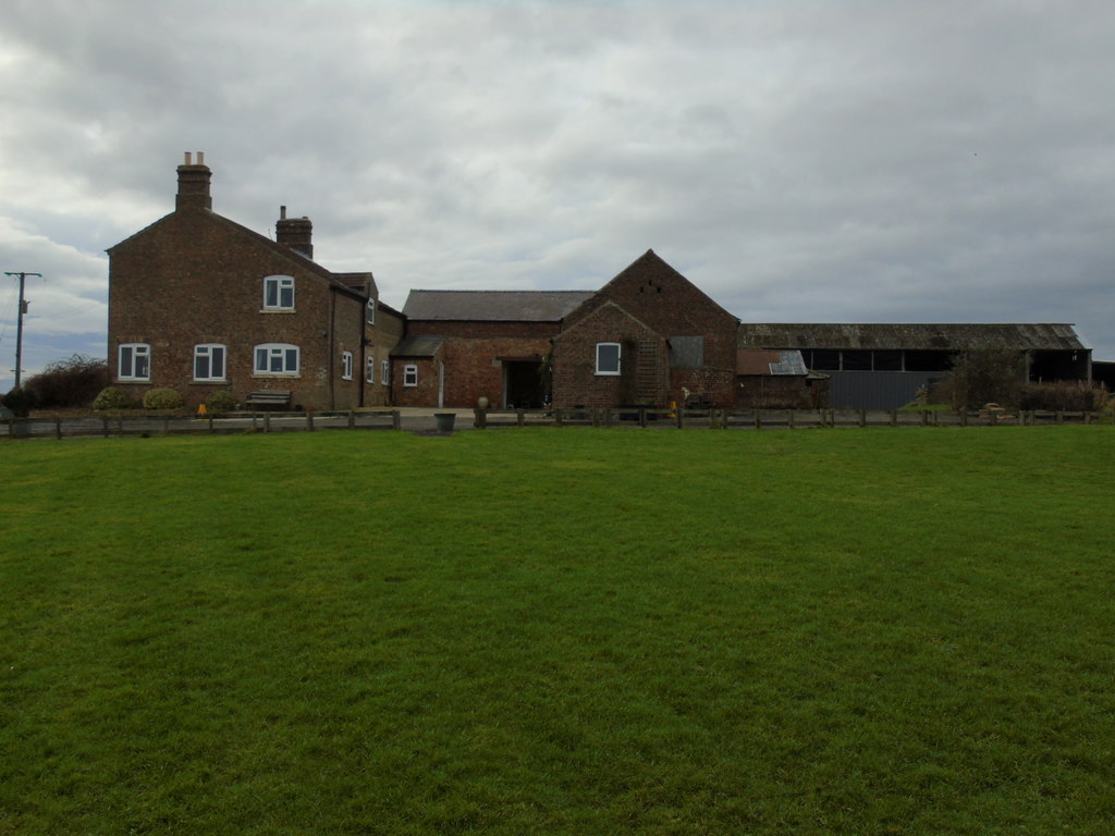 hag-house-2-chris-heaton-geograph-britain-and-ireland