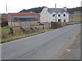 House and barn at the north-western end of Flagstaff Road