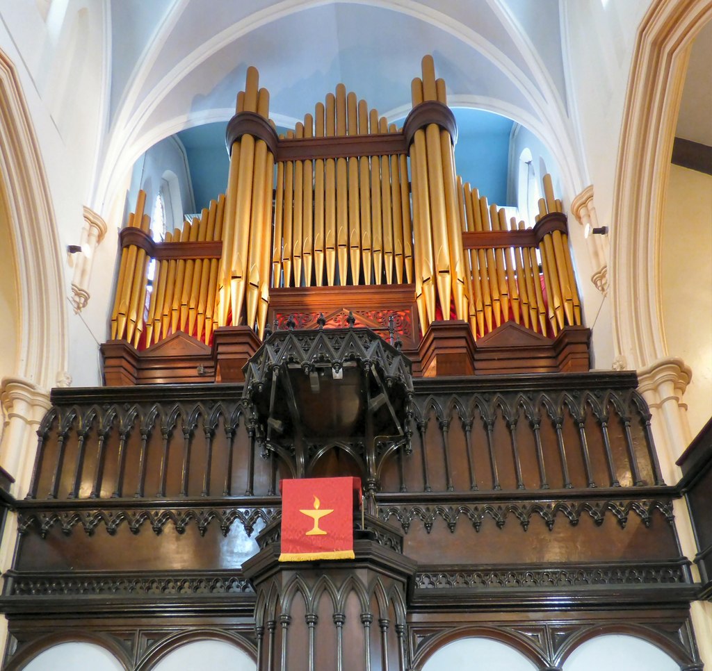 Old Chapel Organ © Gerald England :: Geograph Britain And Ireland