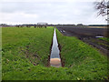 Drainage ditch between Gravel Farm and Boundary Farm