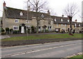 Houses north of Hunts Close, Burford