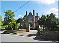 Dilhorne, gatehouse