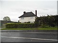 House on Bedford Road north of Ickleford