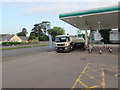 ST3091 : Fuel tanker lorry at BP Malpas Road, Newport by Jaggery